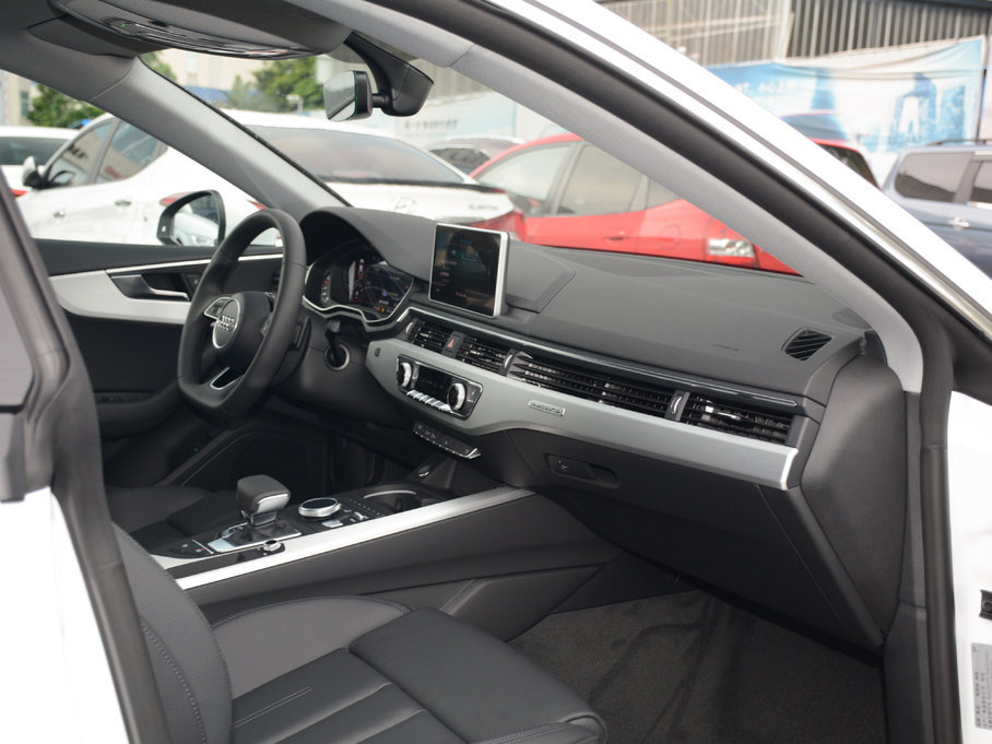 2017?yun)WA5 Sportback 45 TFSI quattro \(yn)(dng)