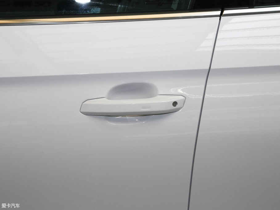 2017WA5 Sportback 40 TFSI r