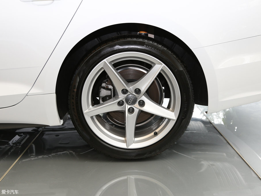 2017WA5 Sportback 40 TFSI r