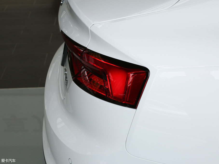 2017WA5 Sportback 40 TFSI r