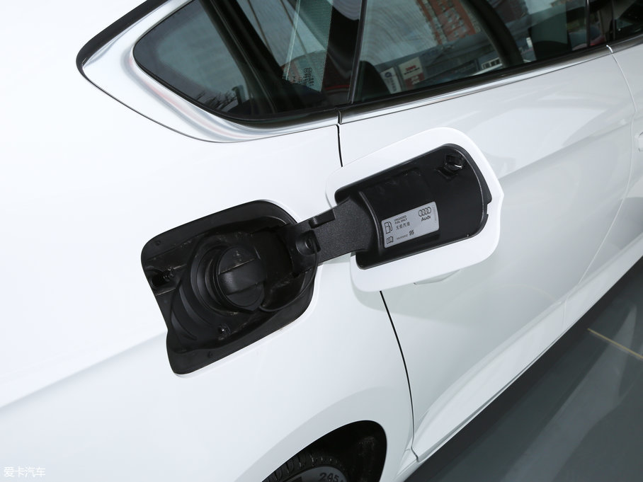 2017WA5 Sportback 40 TFSI r