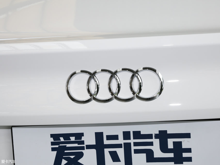 2017?yun)WA5 Sportback 40 TFSI r(sh)