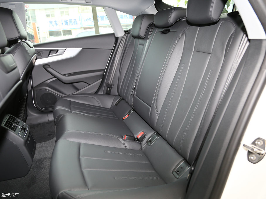 2017WA5 Sportback 40 TFSI r