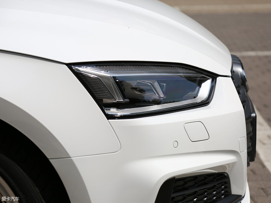 2017WA5 Sportback 45 TFSI quattro \