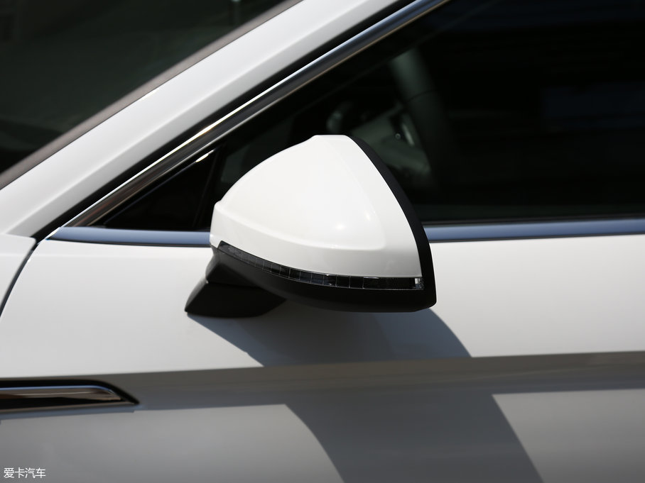 2017WA5 Sportback 45 TFSI quattro \