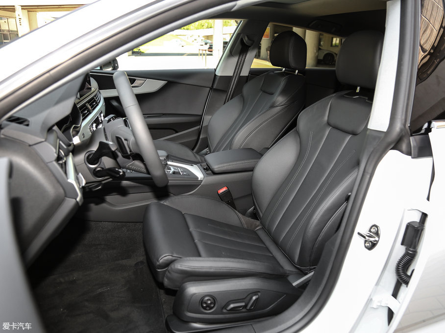 2017WA5 Sportback 45 TFSI quattro \