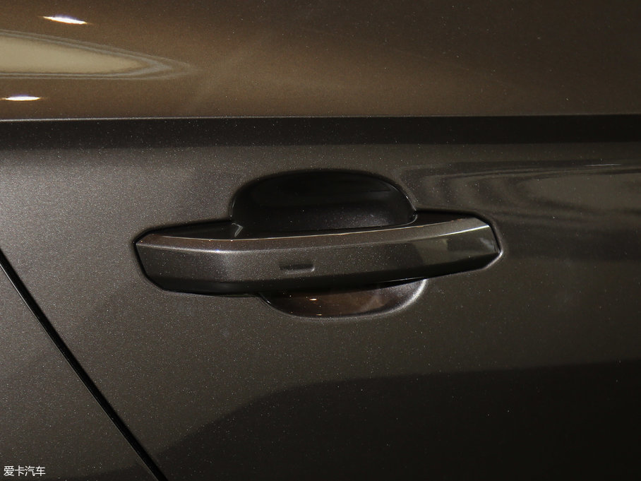 2017?yun)WA5 Sportback 40 TFSI r(sh)