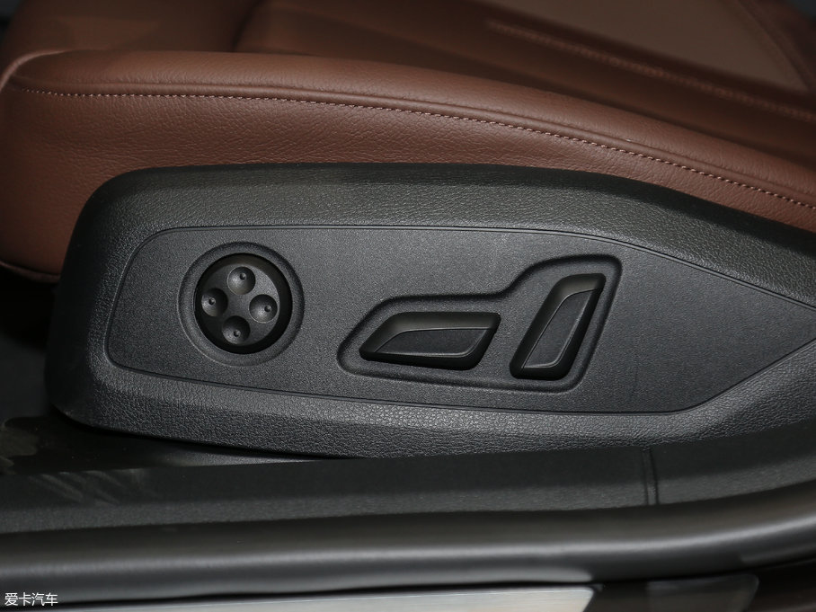 2017?yun)WA5 Sportback 40 TFSI r(sh)