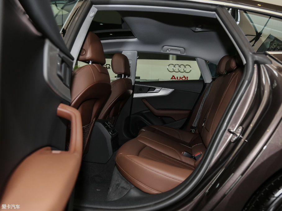 2017WA5 Sportback 40 TFSI r