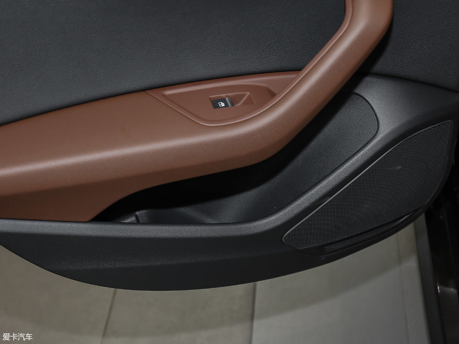 2017WA5 Sportback 40 TFSI r