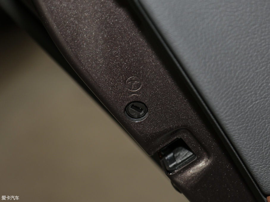 2017WA5 Sportback 40 TFSI r