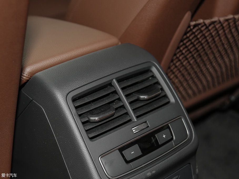 2017WA5 Sportback 40 TFSI r