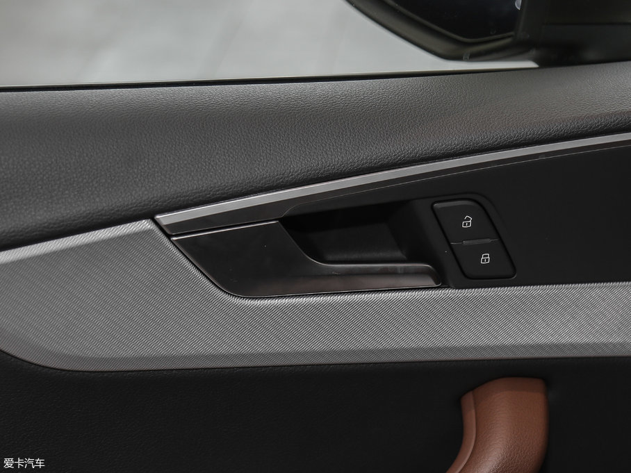 2017WA5 Sportback 40 TFSI r