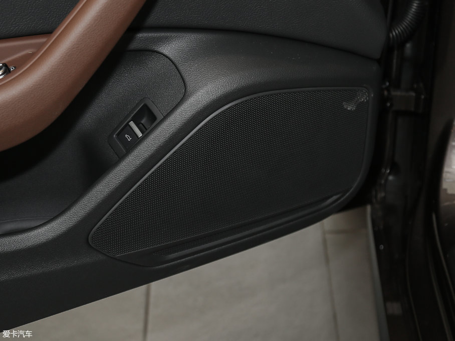 2017WA5 Sportback 40 TFSI r