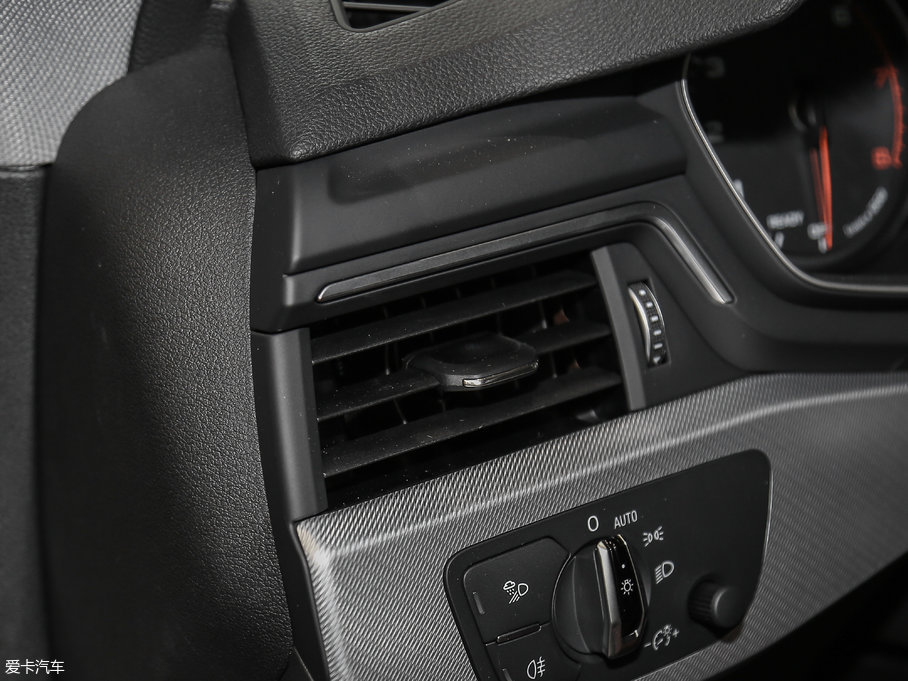 2017WA5 Sportback 40 TFSI r