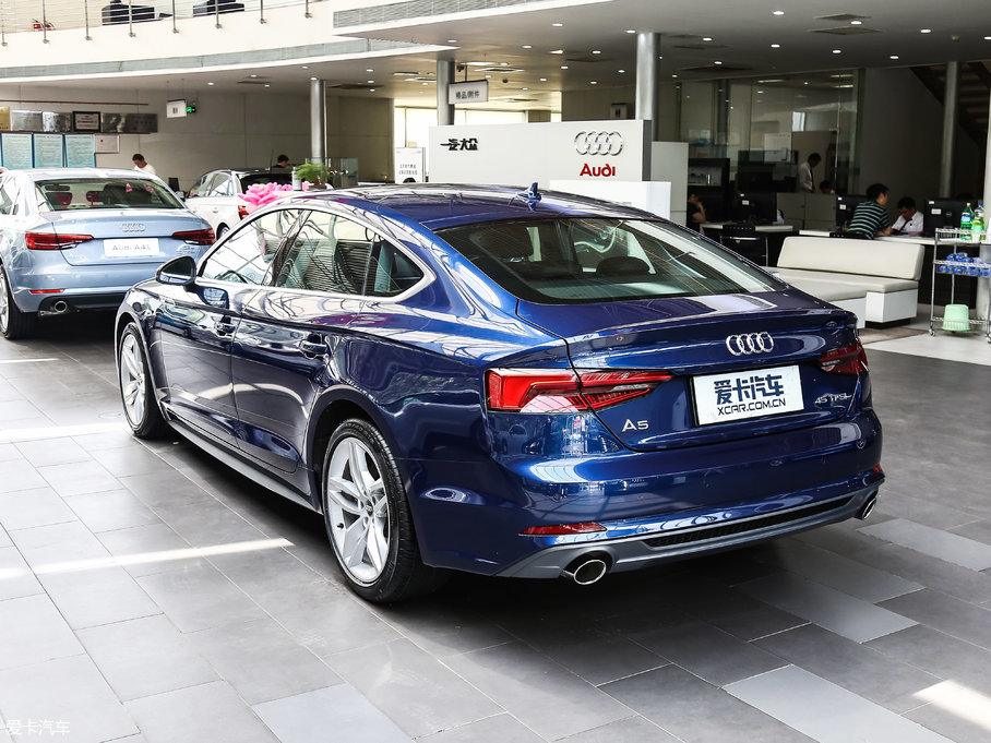 2017WA5 Sportback 45 TFSI r