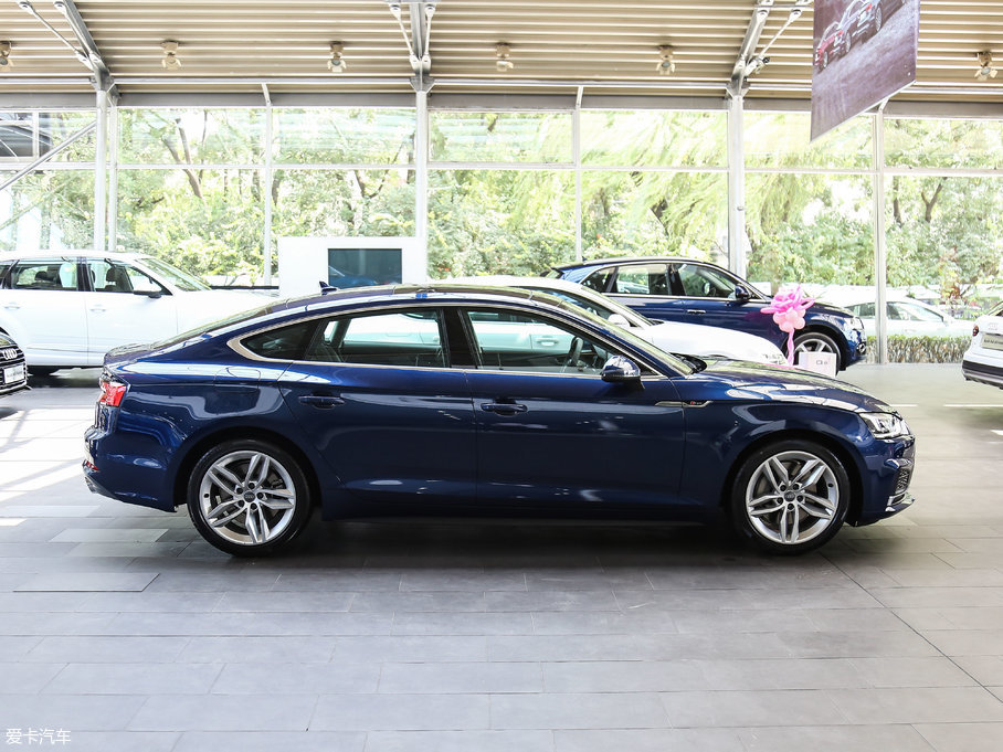 2017WA5 Sportback 45 TFSI r