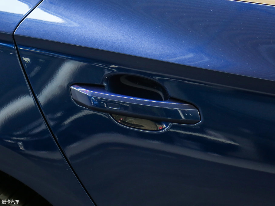 2017?yun)WA5 Sportback 45 TFSI r(sh)