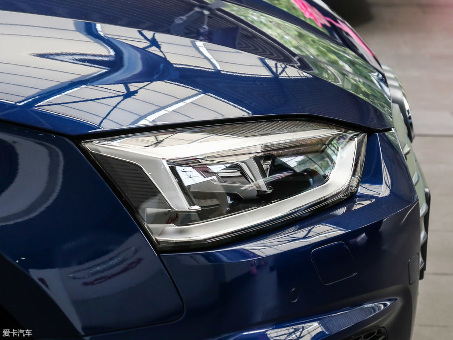 2017?yun)WA5 Sportback 45 TFSI r(sh)