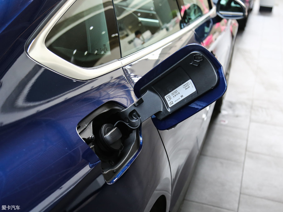 2017WA5 Sportback 45 TFSI r