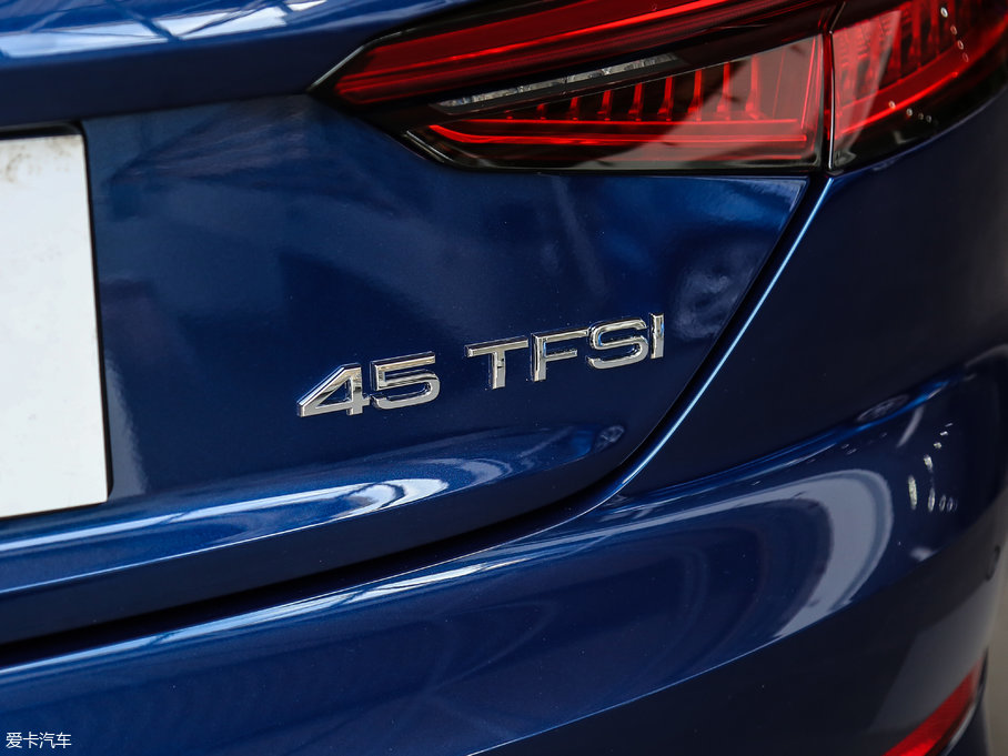 2017WA5 Sportback 45 TFSI r