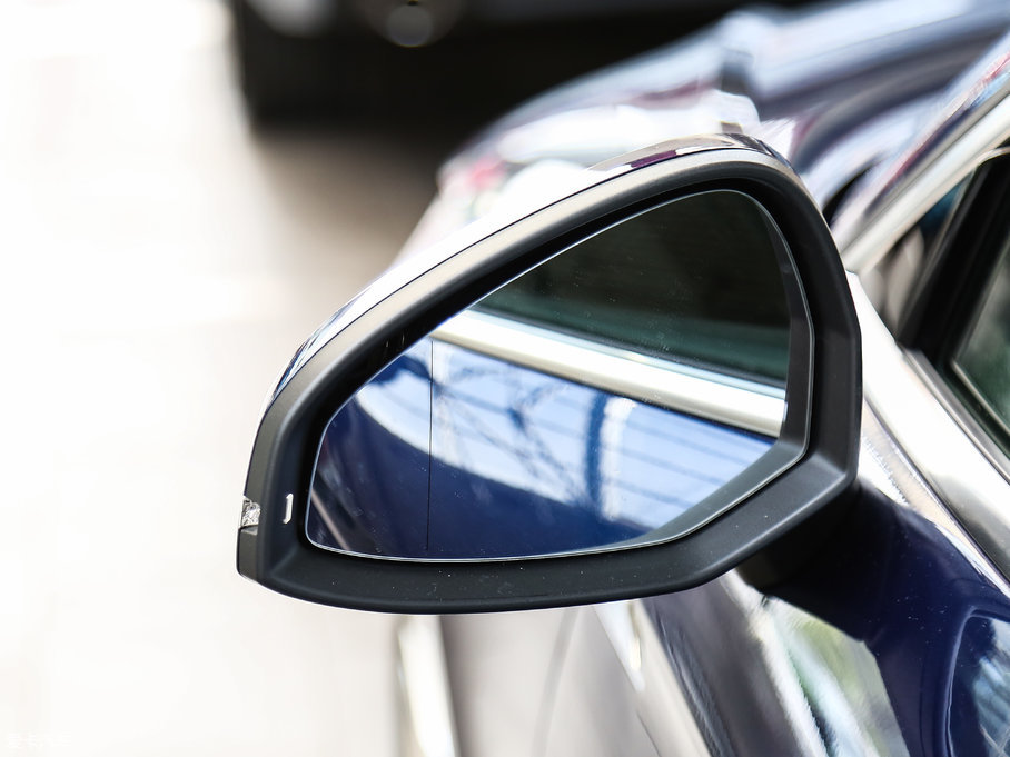 2017WA5 Sportback 45 TFSI r