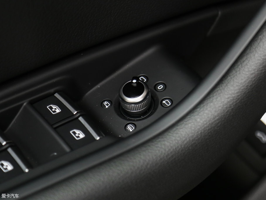 2017WA5 Sportback 45 TFSI r