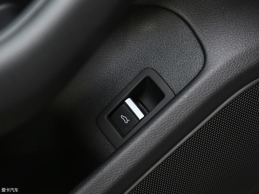 2017WA5 Sportback 45 TFSI r