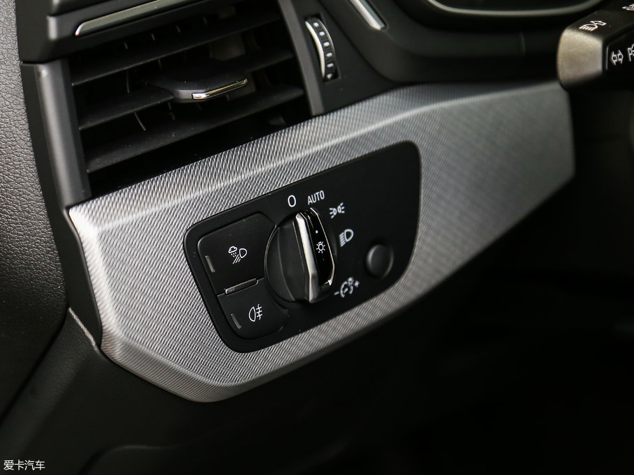 2017WA5 Sportback 45 TFSI r