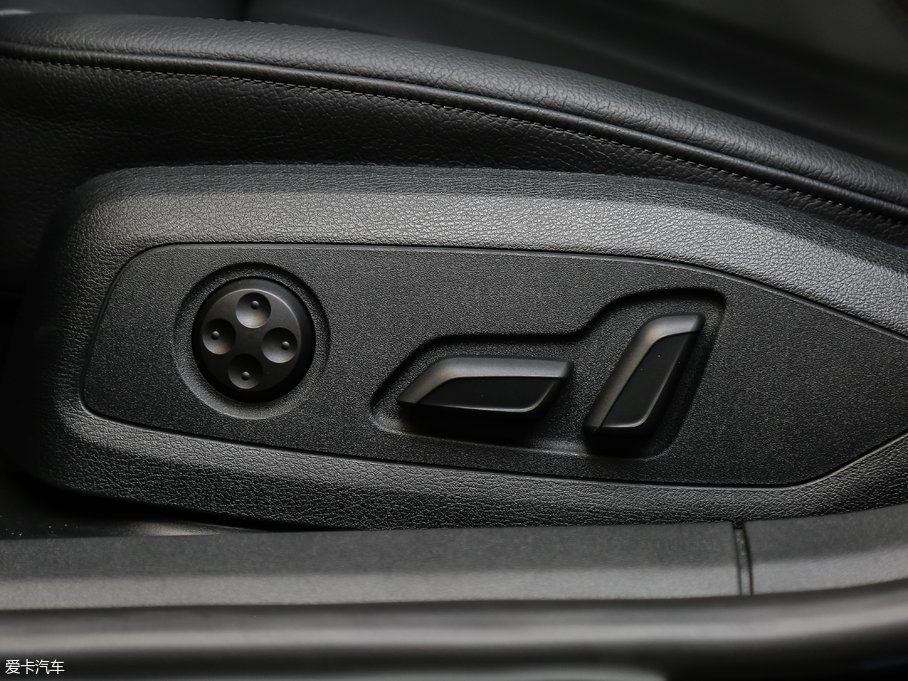 2017WA5 Sportback 45 TFSI r