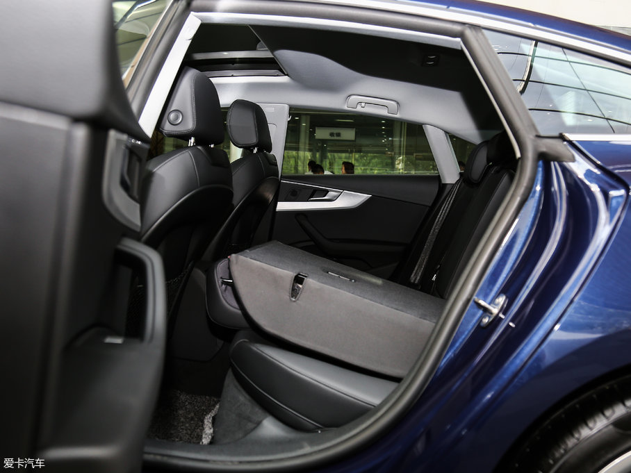 2017WA5 Sportback 45 TFSI r