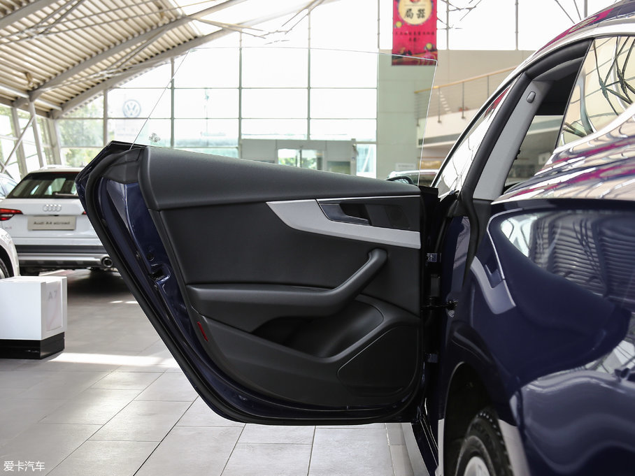 2017WA5 Sportback 45 TFSI r