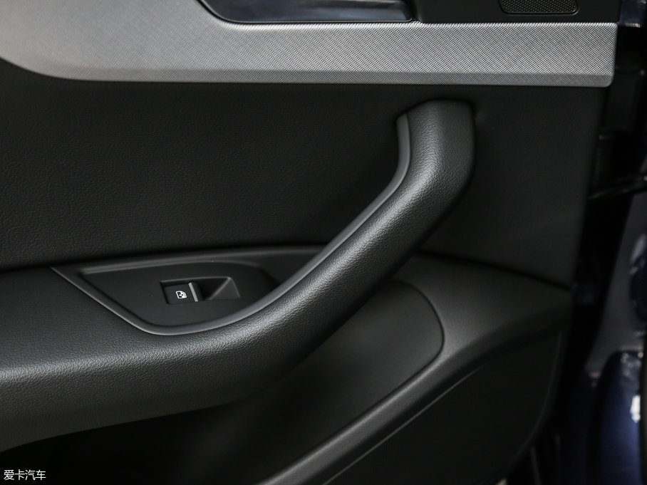 2017?yun)WA5 Sportback 45 TFSI r(sh)