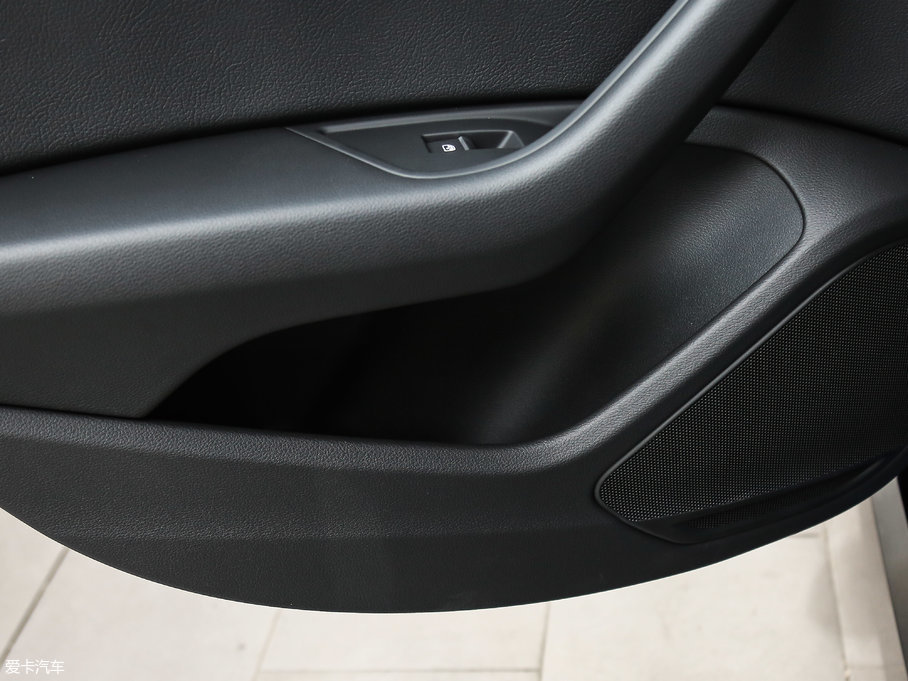 2017WA5 Sportback 45 TFSI r