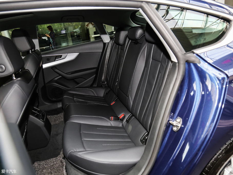 2017WA5 Sportback 45 TFSI r