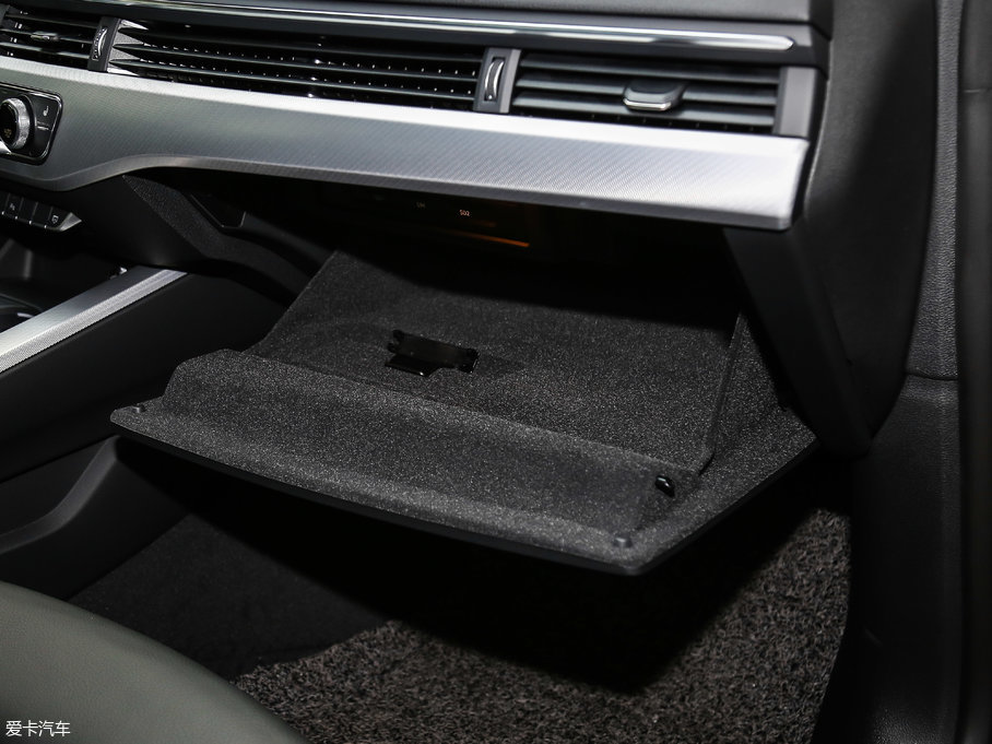 2017?yun)WA5 Sportback 45 TFSI r(sh)