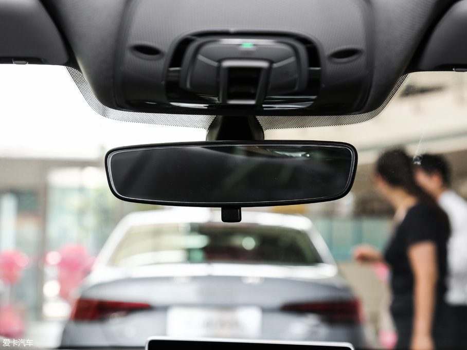 2017WA5 Sportback 45 TFSI r