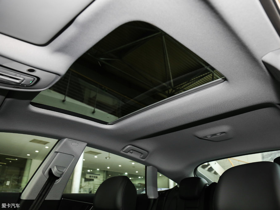 2017WA5 Sportback 45 TFSI r