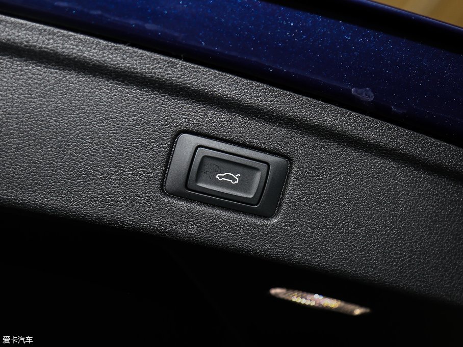 2017WA5 Sportback 45 TFSI r