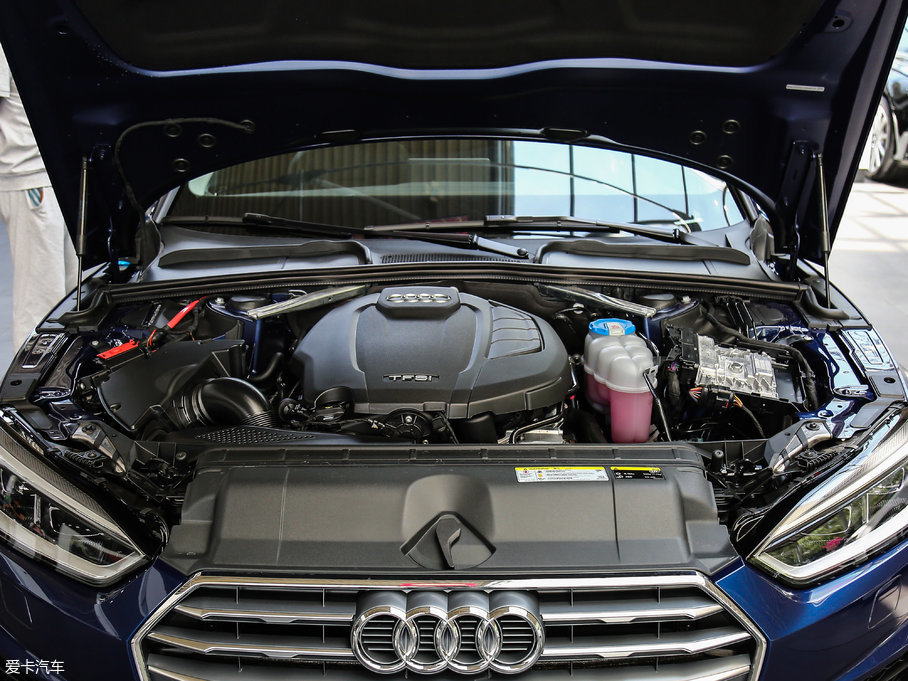 2017WA5 Sportback 45 TFSI r