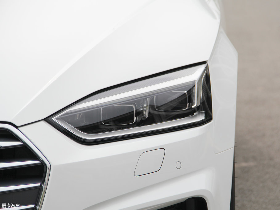 2017��W��A5 Sportback 45 TFSI �r����
