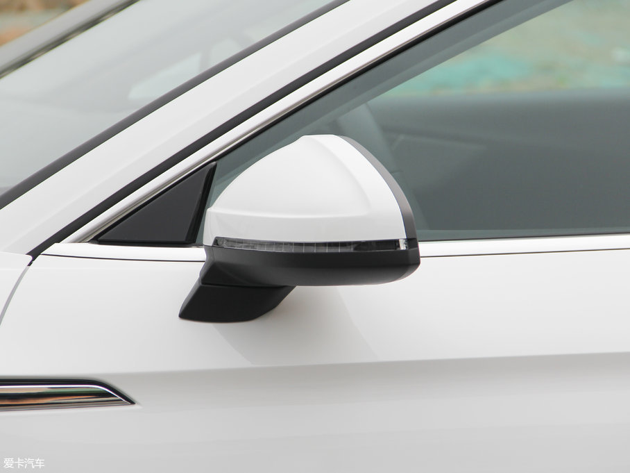 2017WA5 Sportback 45 TFSI r