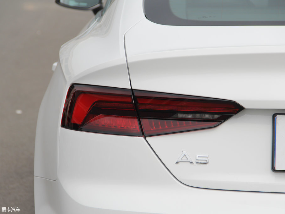 2017WA5 Sportback 45 TFSI r