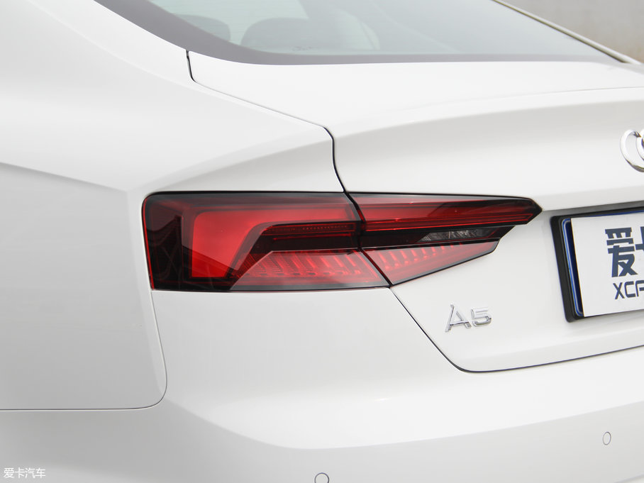 2017WA5 Sportback 45 TFSI r