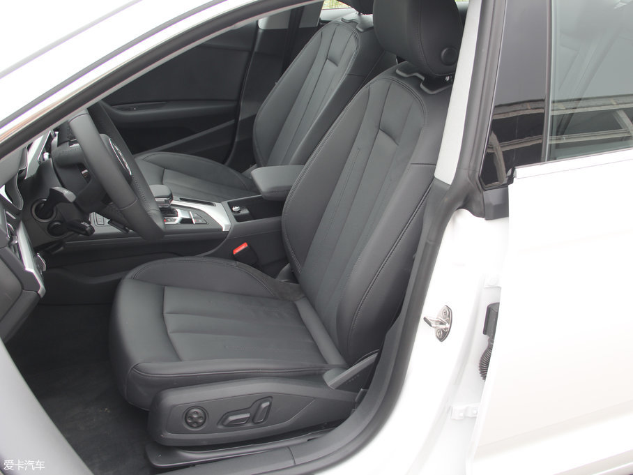 2017WA5 Sportback 45 TFSI r