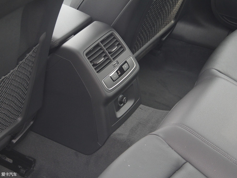 2017WA5 Sportback 45 TFSI r