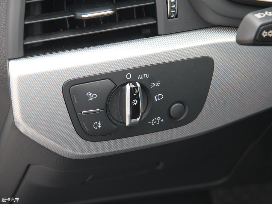 2017WA5 Sportback 45 TFSI r