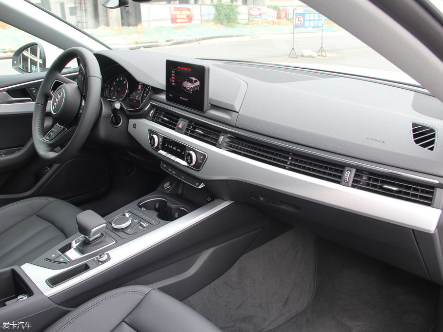 2017WA5 Sportback 45 TFSI r