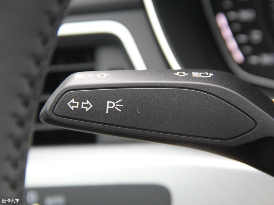 2017?yun)WA5 Sportback 45 TFSI r(sh)