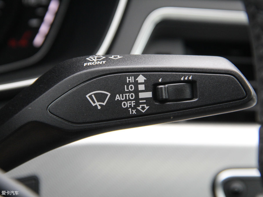 2017��W��A5 Sportback 45 TFSI �r����